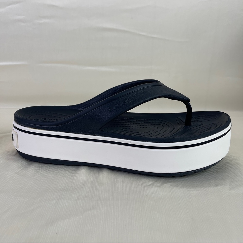 Crocs Crocband Platform Flip Flops Black White Mens Size 7 Women’s Size 9
